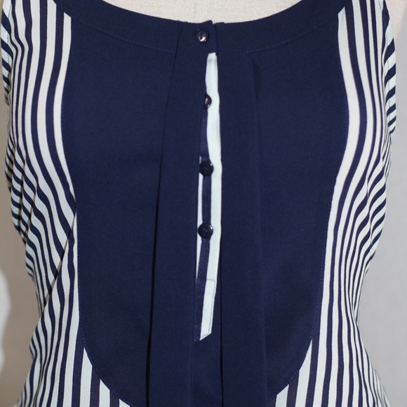 BB Dakota Blue & White Top - Picture 3 of 12